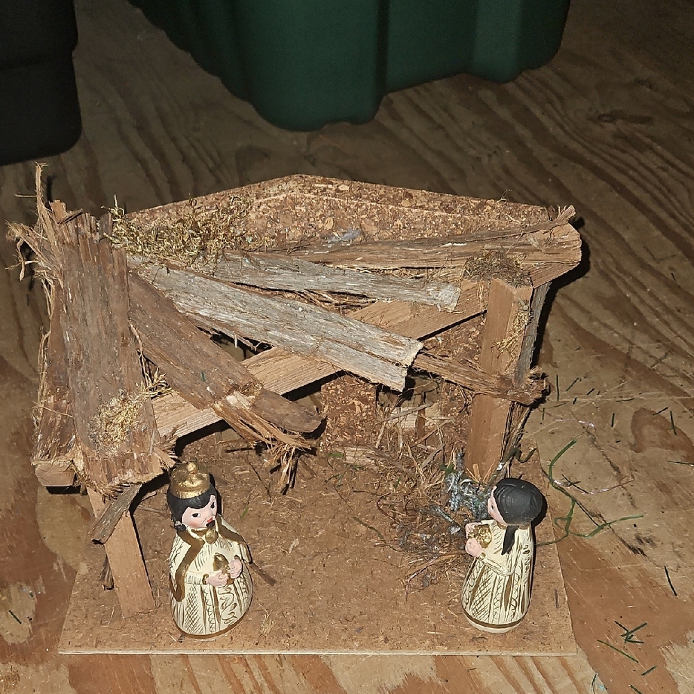 Handcrafted Nativity Scene with Figurines